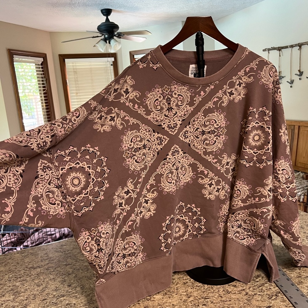 American Eagle Seriously lived in Dusty mauve Brown Paisley oversized sweatshirt - Picture 2 of 9
